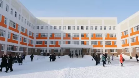 Астанада 90 жыл бұрын салынған мектептің орнына жаңа білім ошағы ашылды 