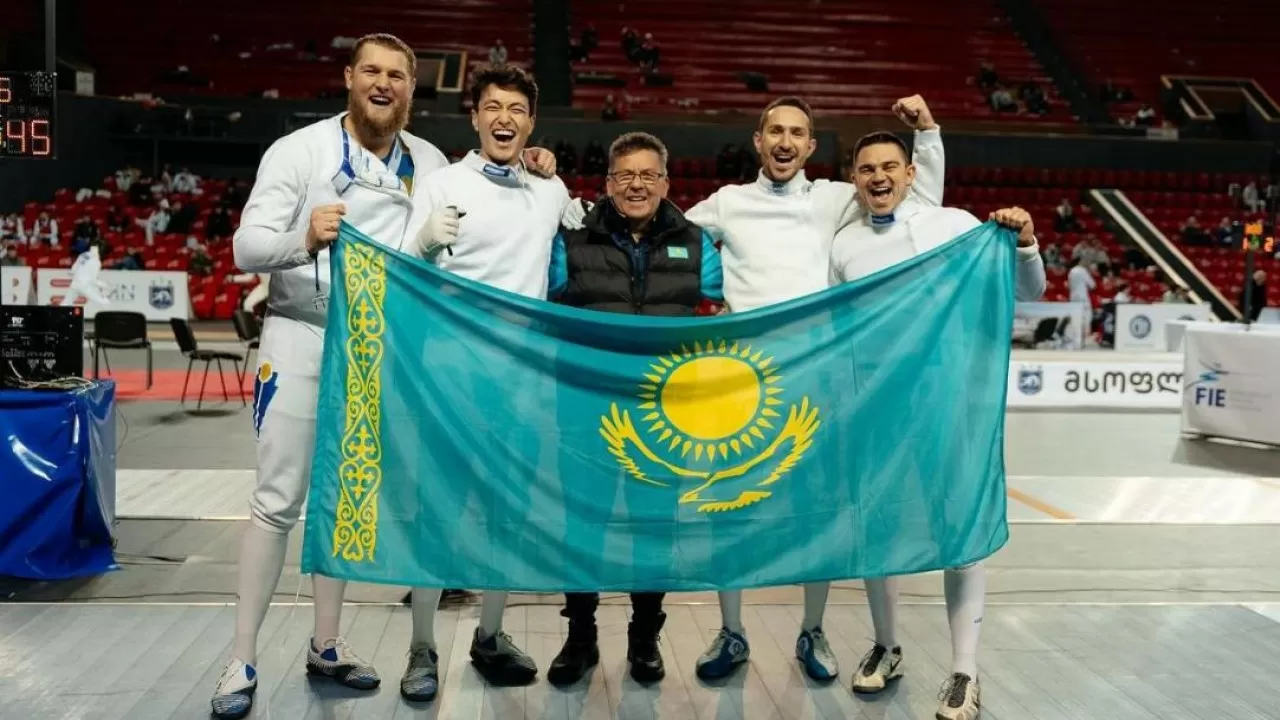Фехтовальщики Казахстана впервые получили 4 олимпийских лицензии 