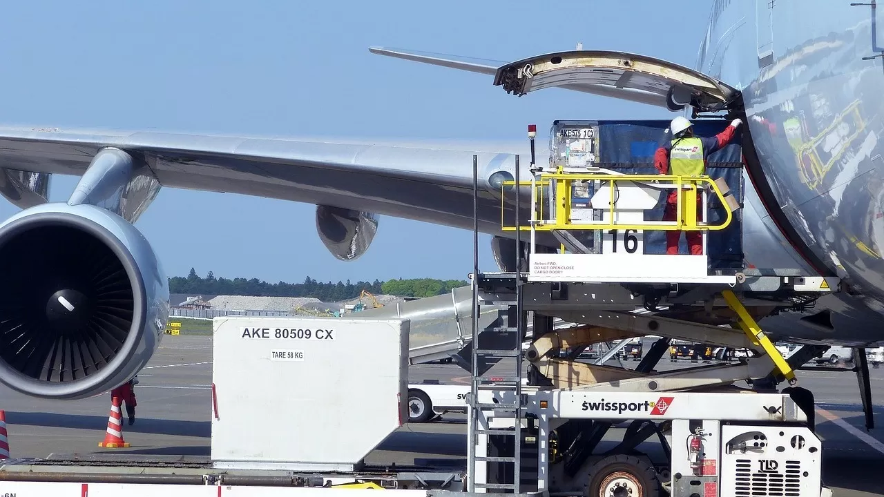Отлетевшая панель самолета "снесла" гендиректора Boeing с его поста 