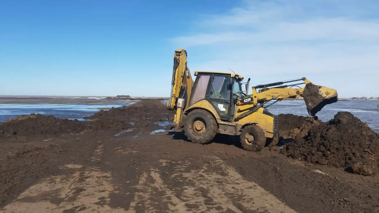 Тасқын судан құтқарылғандар қауіпсіз жерге көшіріліп жатыр