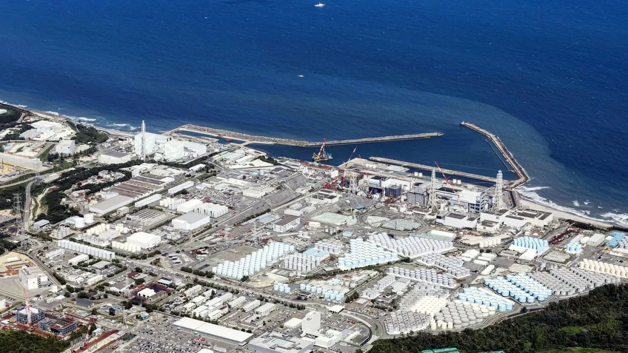 Сброс воды с "Фукусимы": глава МАГАТЭ заявил, что это не представляет опасности