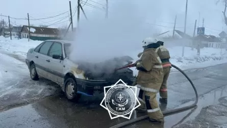 Пожарные тушили горящие автомобили в трех регионах РК 