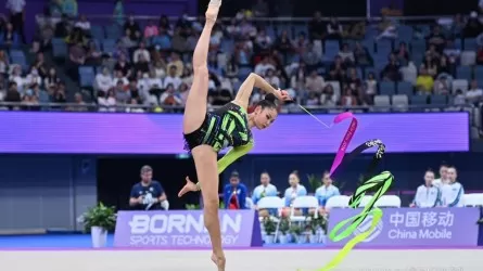 Этап Кубка мира по художественной гимнастике: казахстанка дважды вошла в 10 сильнейших   