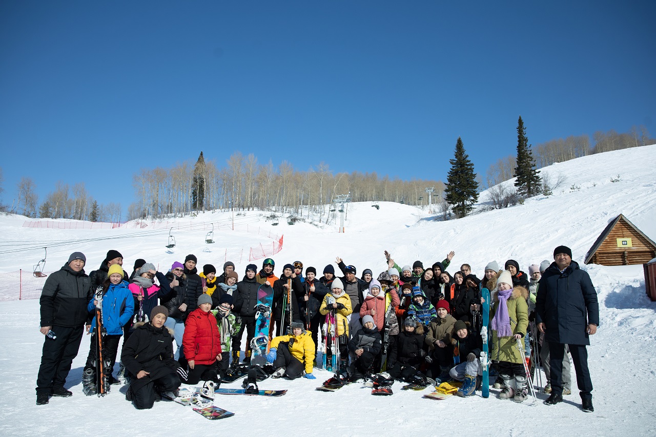 «Дни здоровья» на горнолыжных базах организовал для детей акимат Усть-Каменогорска 