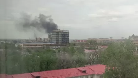 Автобус загорелся в Алматы