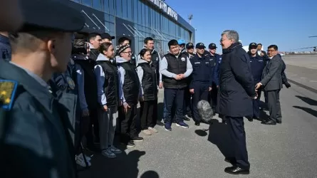 Токаев пообещал награды спасателям и волонтерам