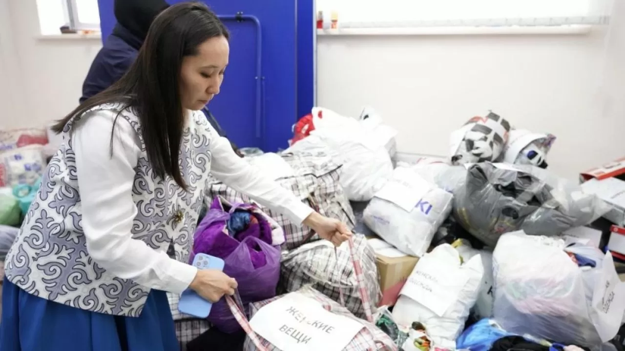 Волонтеры Астаны собрали 30 тонн гуманитарного груза для пострадавших от паводков 