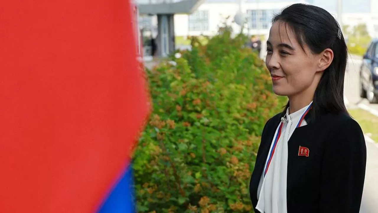 КХДР басшысының әпкесі Ким Е Чжон Ресейге қару жарақ жеткізу туралы қауесетті жоққа шығарды