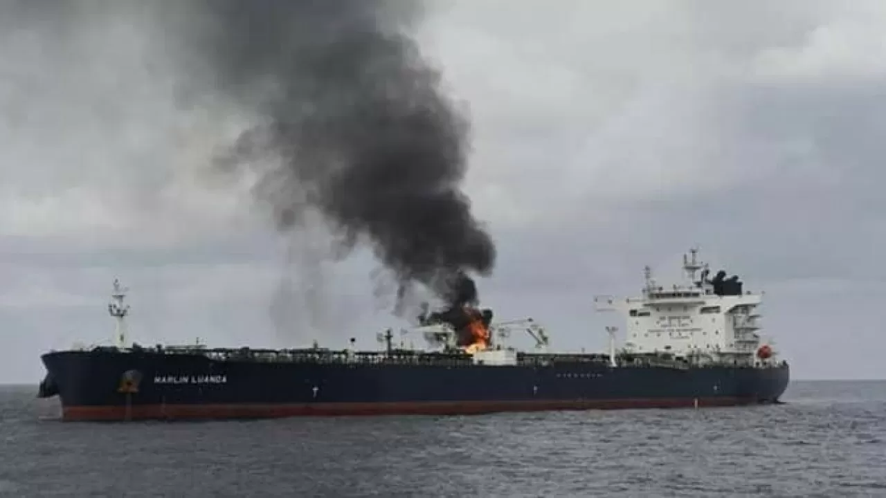 Хуситы атаковали танкер у берегов Йемена