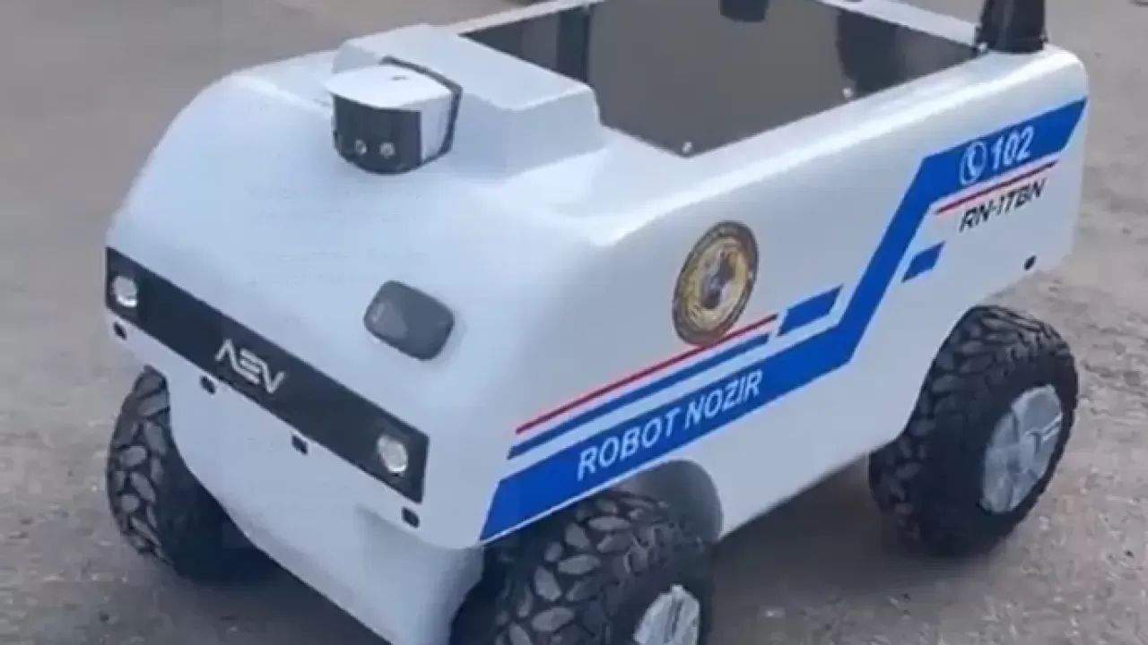 Ташкент көшелерінде робот-полицейлер кезекшілікте жүр