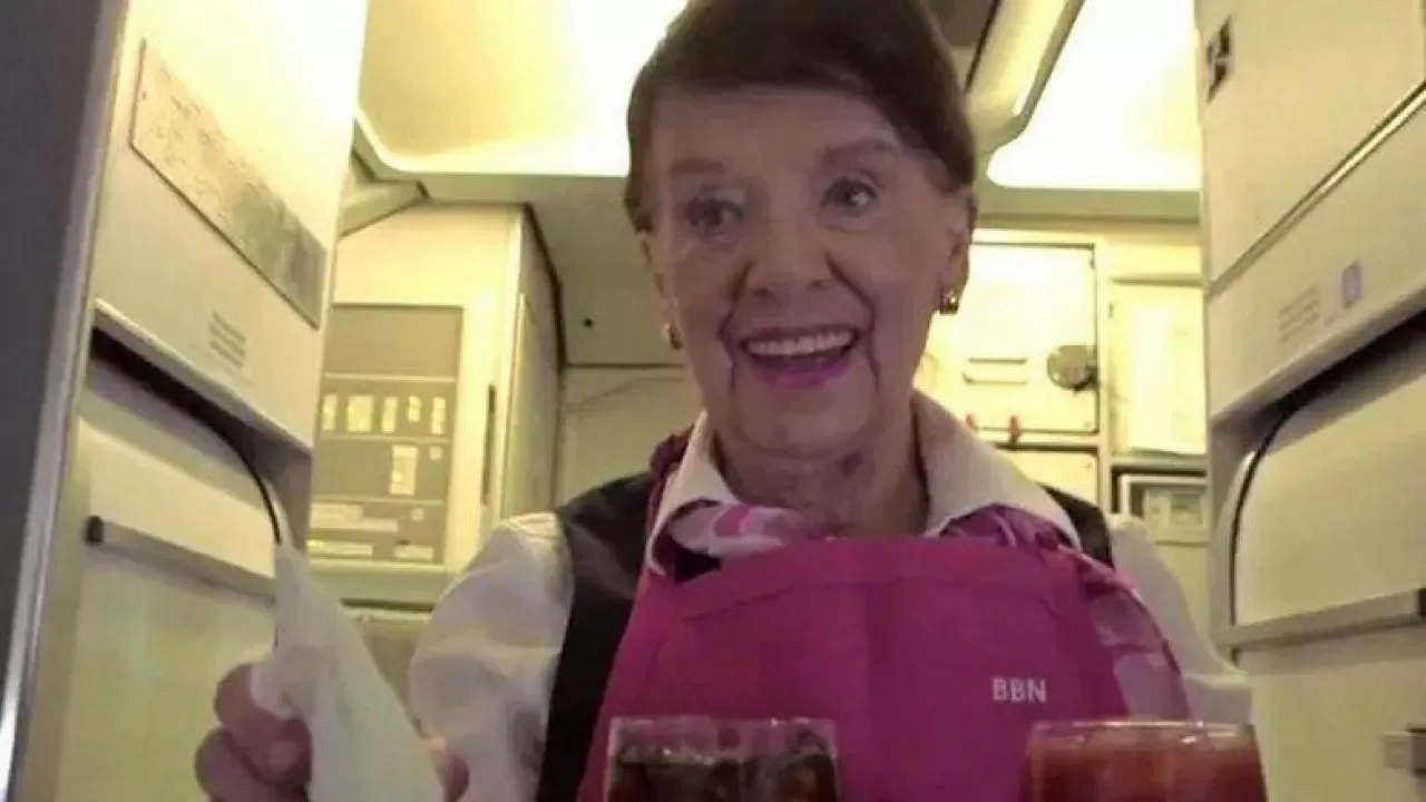Печальная новость: умерла старейшая стюардесса мира, вошедшая в Книгу рекордов Гиннесса 