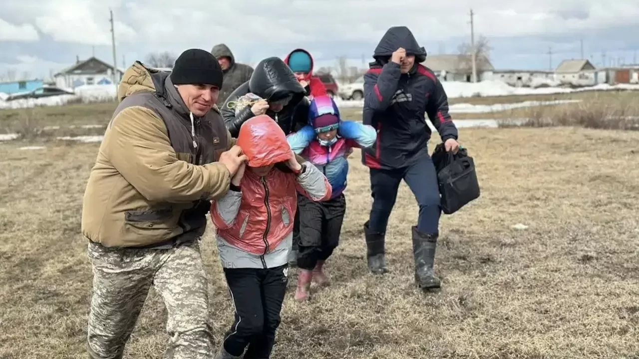 Су тасқыны: 51,1 мың адам өз үйлеріне оралды