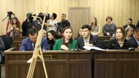 «Видео басқа күні түсірілген»: Адвокат Оразбахова сотта Бишімбаевтың тағы бір аяусыз әрекетін айтты