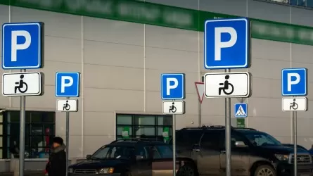 Эксперты предложили повысить стоимость парковки в Алматы