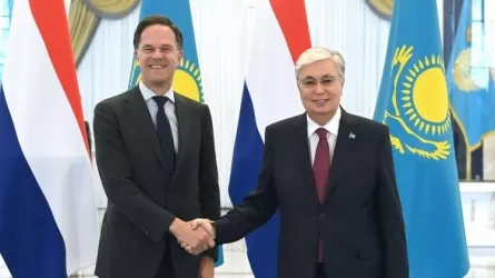 Токаев обсудил сотрудничество с премьер-министром Нидерландов