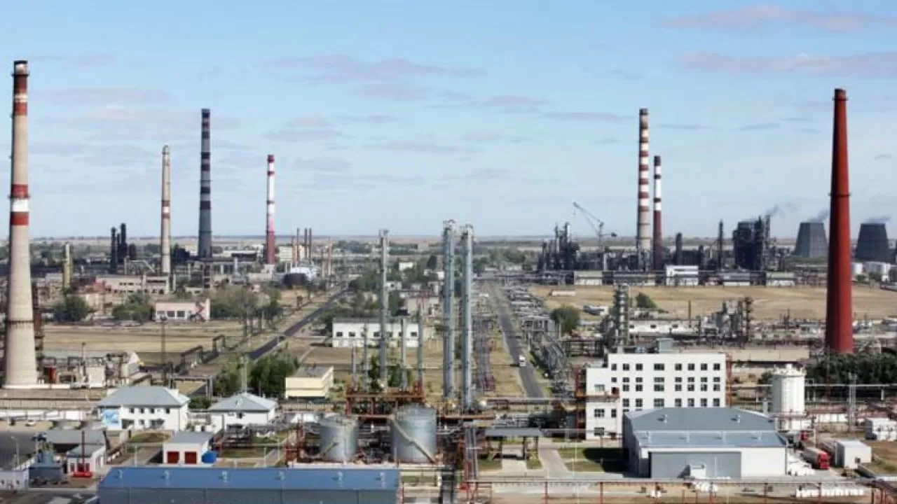 Павлодарский НПЗ приостановит работу на месяц для планового ремонта