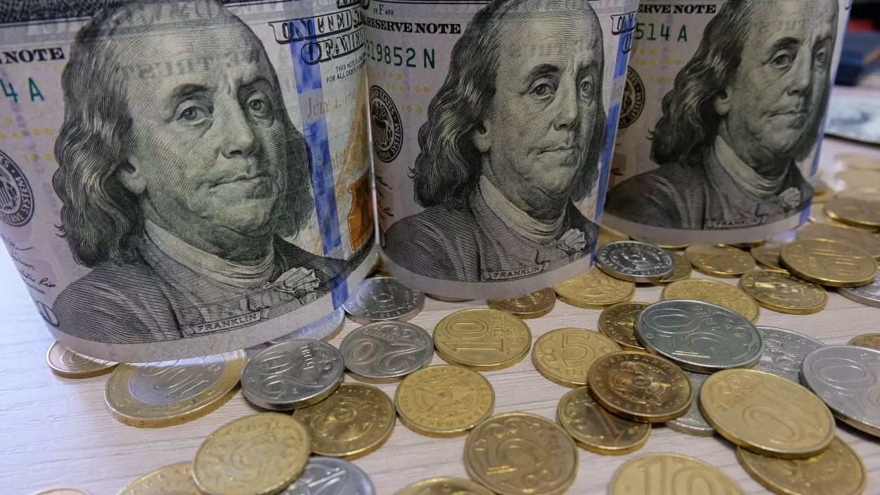 Будет ли расти доллар в Казахстане: прогноз аналитиков