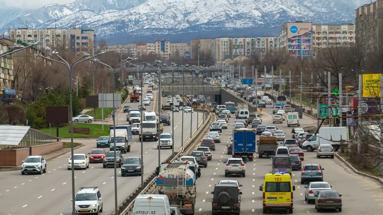 В Алматы временно перекроют участок одной из улиц 