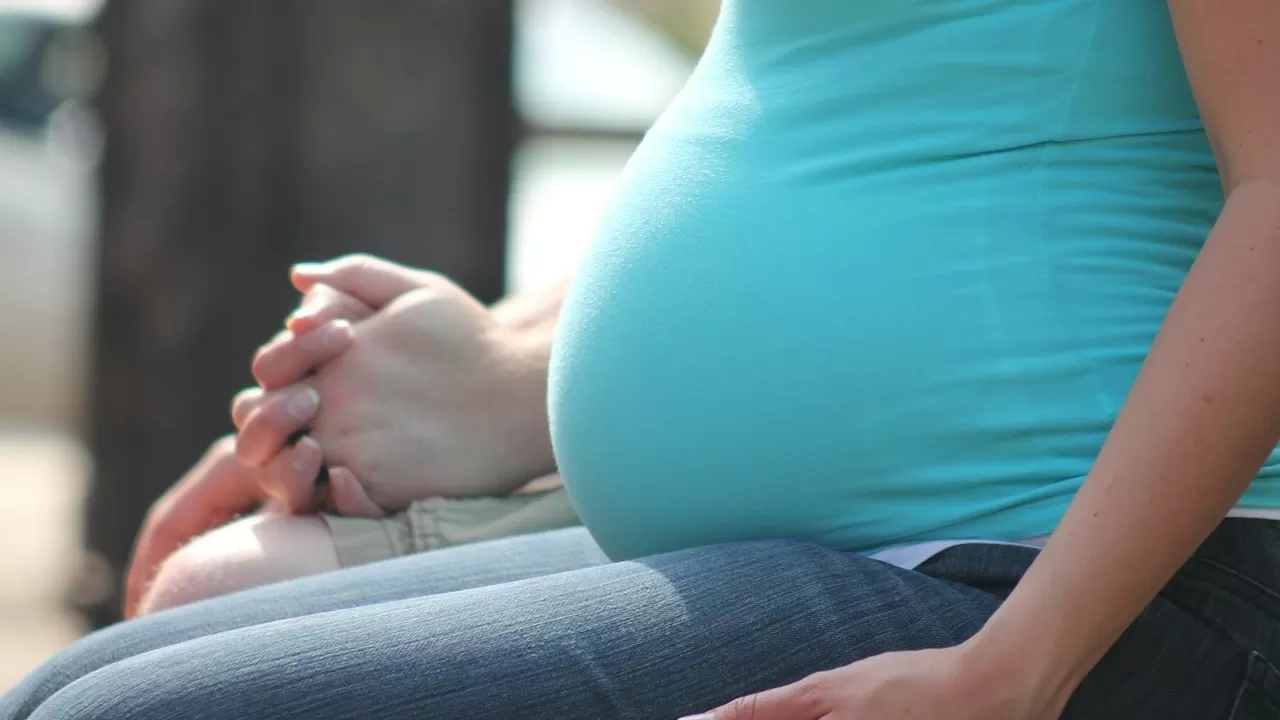 38 девочек-подростков состоят на учете по беременности в СКО 