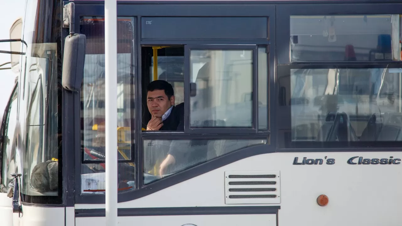 Почти два десятка автобусов в Астане изменили схемы маршрутов