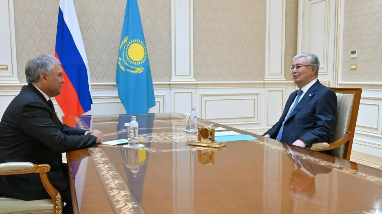Президент РК призвал спикера Госдумы России к развитию межпарламентских связей двух стран 