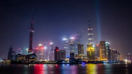 Китай: подъем экономики, крупнейший туннель и казахский фильм на кинофестивале в Шанхае