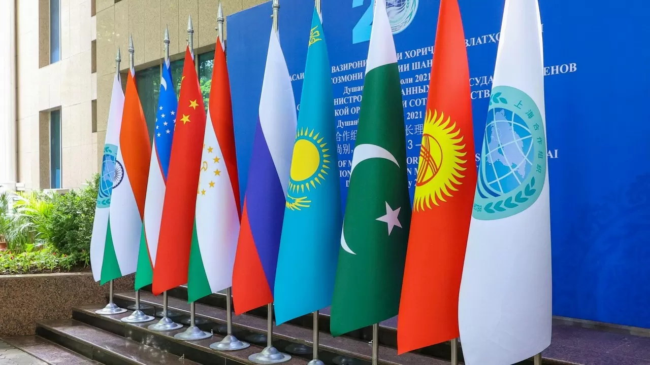 Казахстан ищет подтверждение новых правил игры – эксперт о предстоящем саммите ШОС 