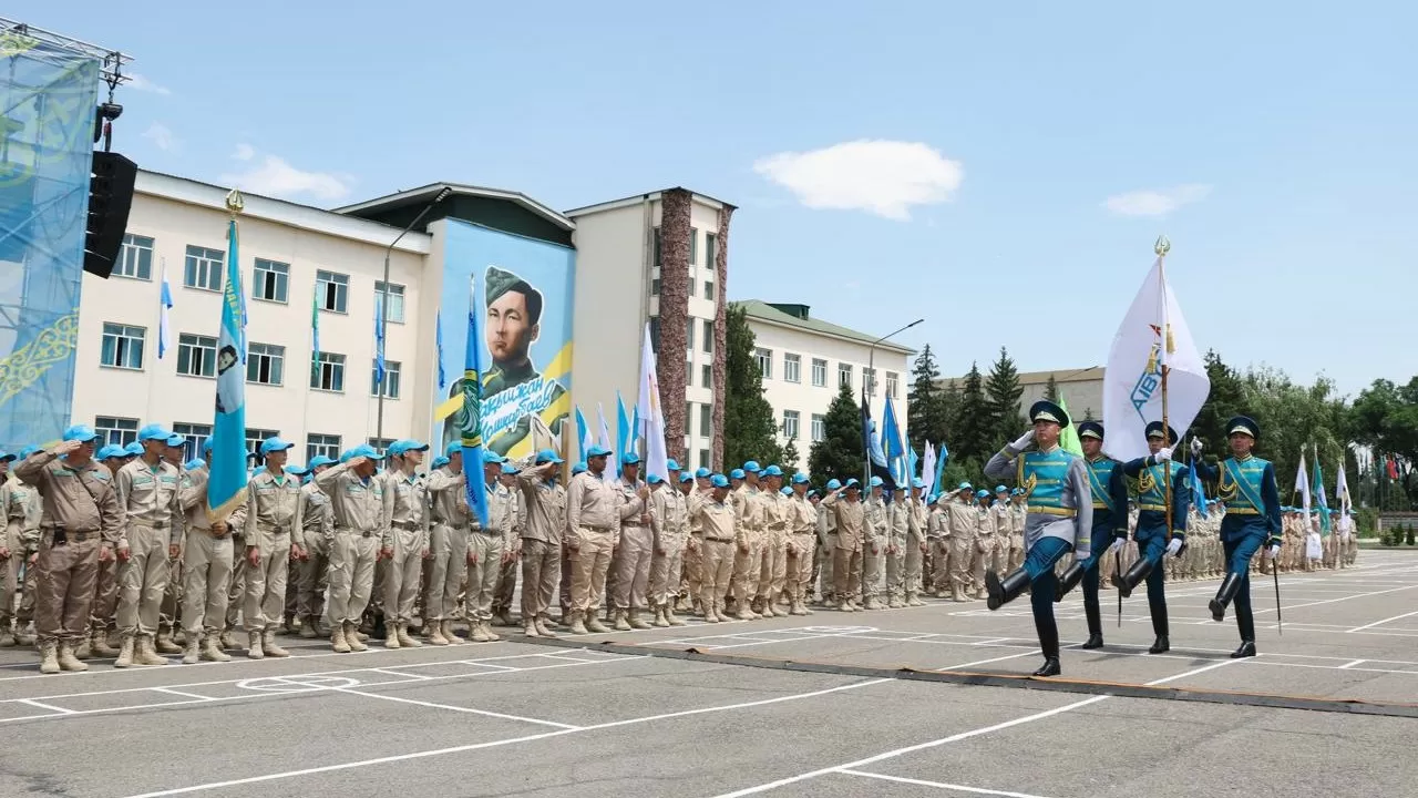 В Алматы стартовал X Международный военно-патриотический сбор молодежи "Айбын"