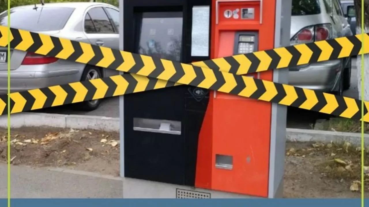 В Астане продолжают убирать автоматы по покупке транспортных карт  