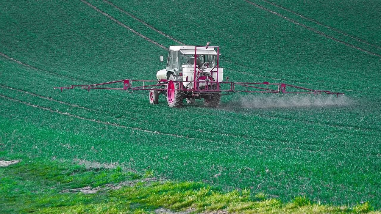 Фермеры Павлодарской области откажутся от опасных пестицидов 