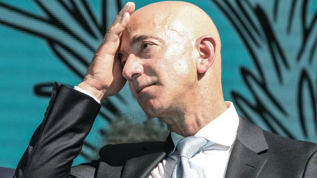Джефф Безос намерен продать акции Amazon на пике их стоимости 