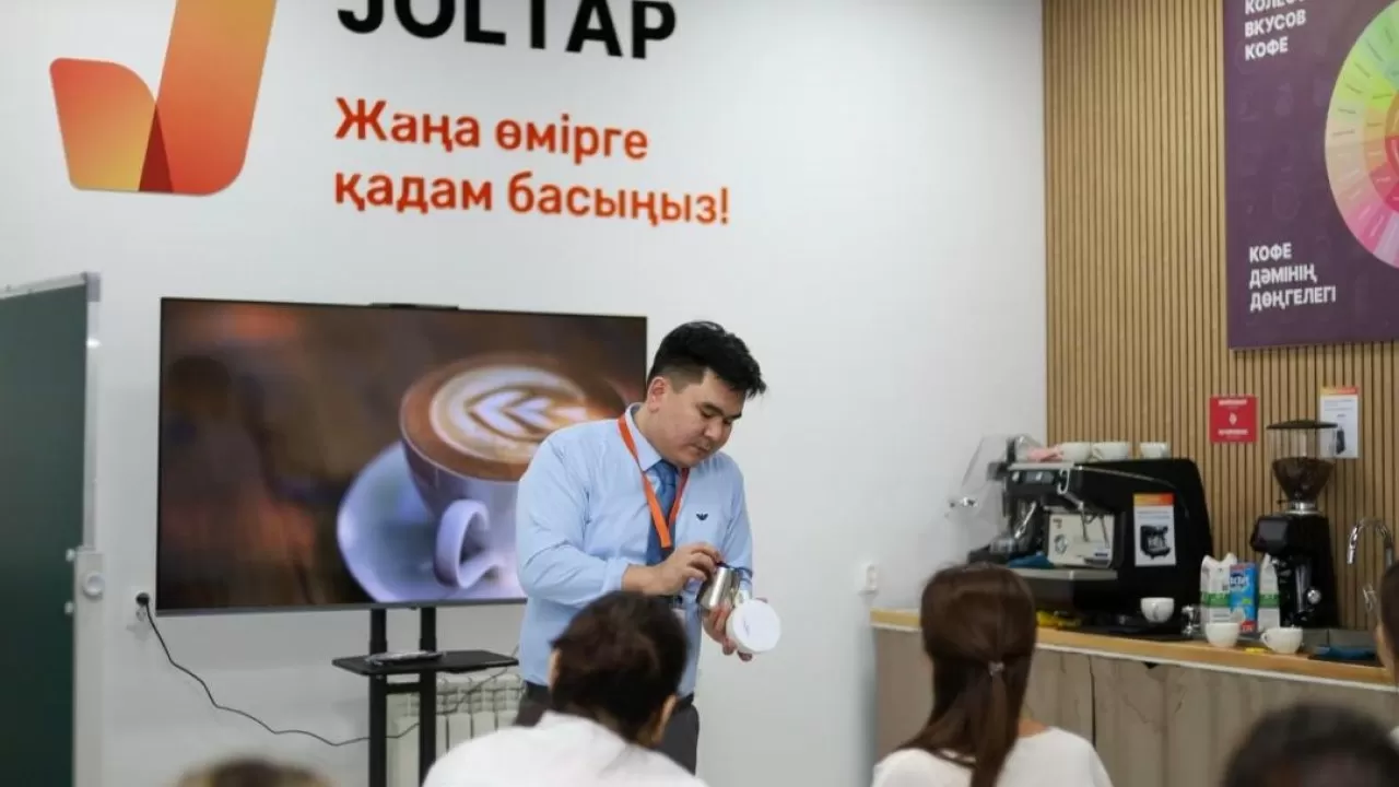 Елордада жаңа мамандық игерген 10 адам өз кофеханасын ашты 