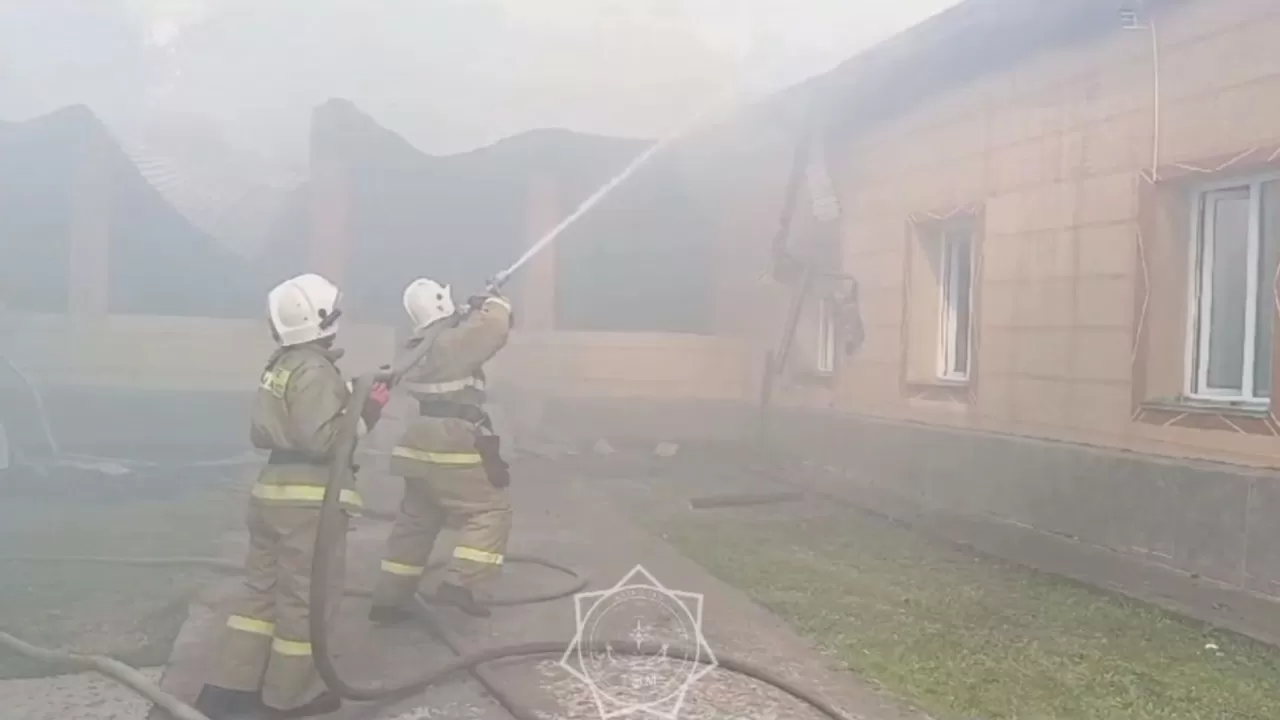 Пожар вспыхнул в детском саду в Туркестанской области