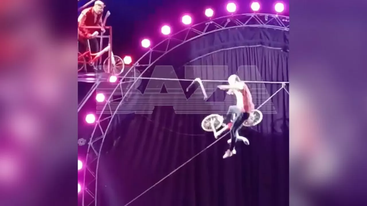 Шок в цирке: зрители стали свидетелями смертельного падения акробата в РФ  