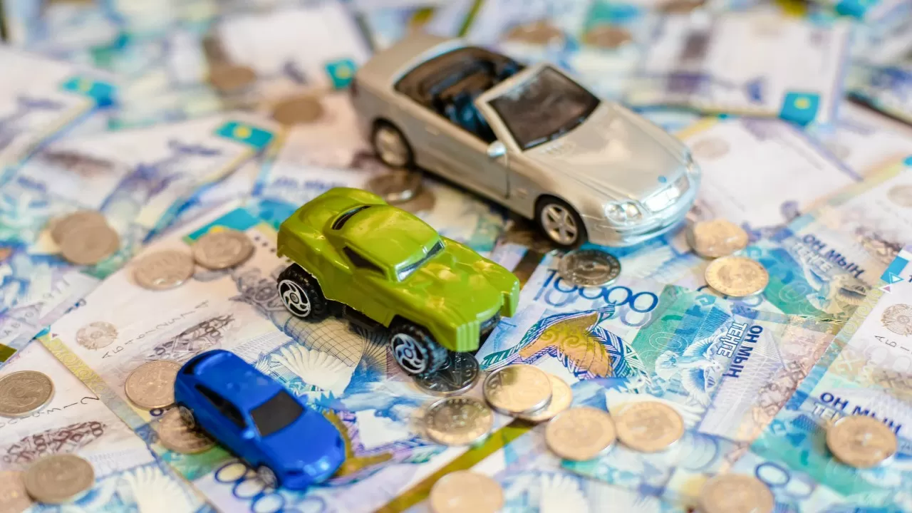 В ВКО автовладельцы задолжали по налогам почти 500 млн тенге