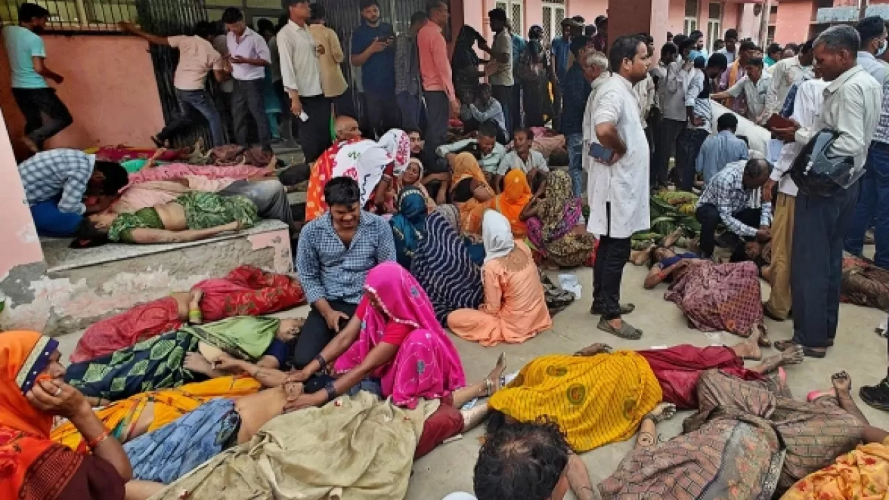 Более 100 человек погибли в давке на религиозном фестивале в Индии
