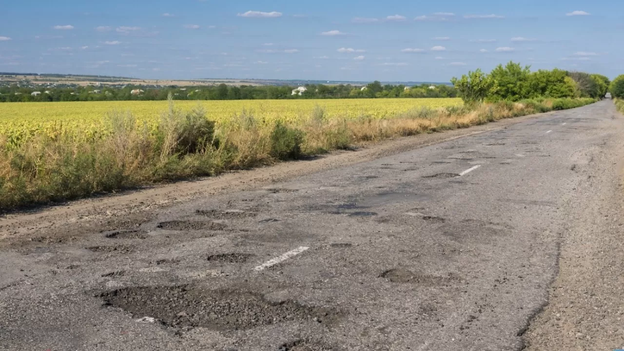 Жол апатына түскен оралдық әкімдіктен 603 мың теңге өндіріп алды