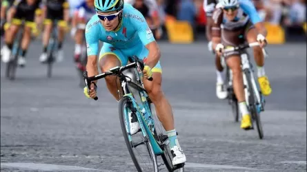 Луценко показал лучший результат "Астаны" в разделке "Тур де Франс – 2024"