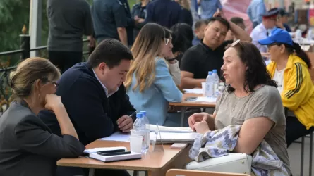 Жители Павлодара собрались на Центральной набережной, чтобы решить свои проблемы
