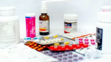 Минздрав РК позволяет повышать цены на лекарства на сотни процентов — госаудиторы