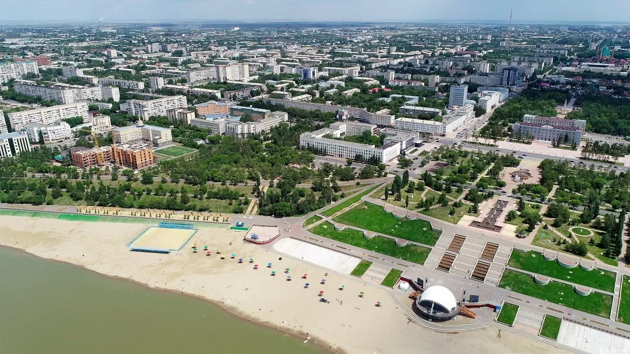 В Павлодаре ко Дню города откроют новый сквер на берегу Иртыша