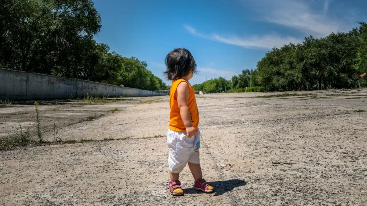 Куда пропадают дети в Казахстане: статистика, группы риска и как улучшить поиски