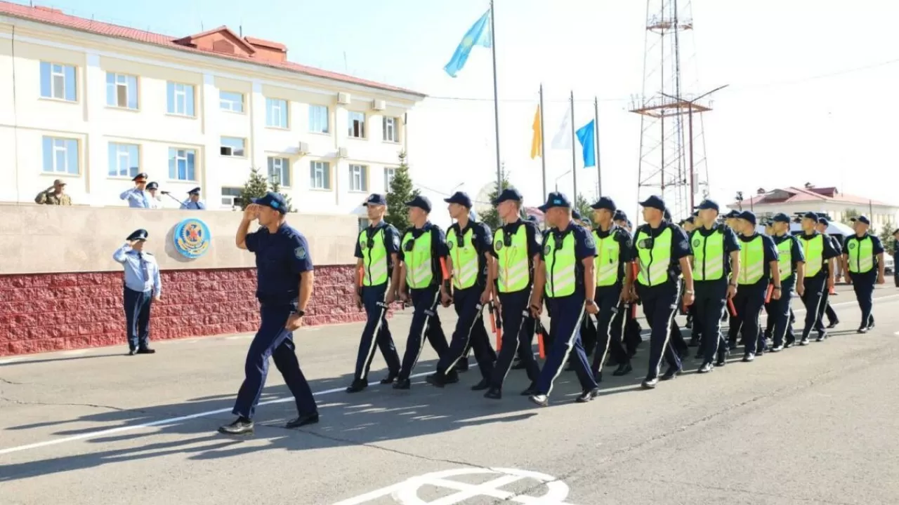 Полицейские Астаны провели общегарнизонный развод 