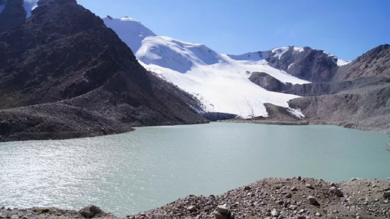 Режим ЧС: озеро в бассейне Талгара может прорвать