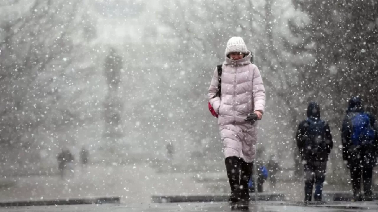 Елімізде қар жауып, кейбір өңірлерде аяз күтіледі