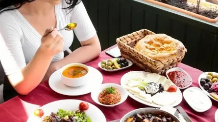 Eating out becomes more popular in Kazakhstan