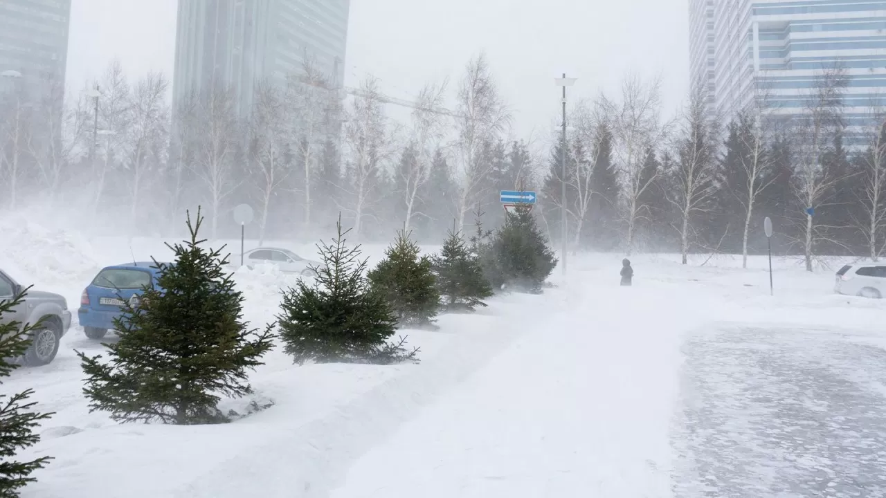 Еліміздің басым бөлігінде жел күшейіп, бұрқасын болады