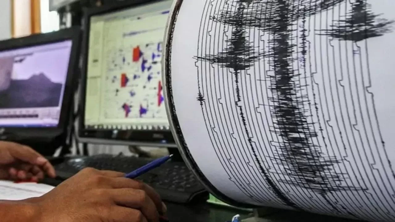 Новое землетрясение зафиксировали на границе Казахстана и Китая