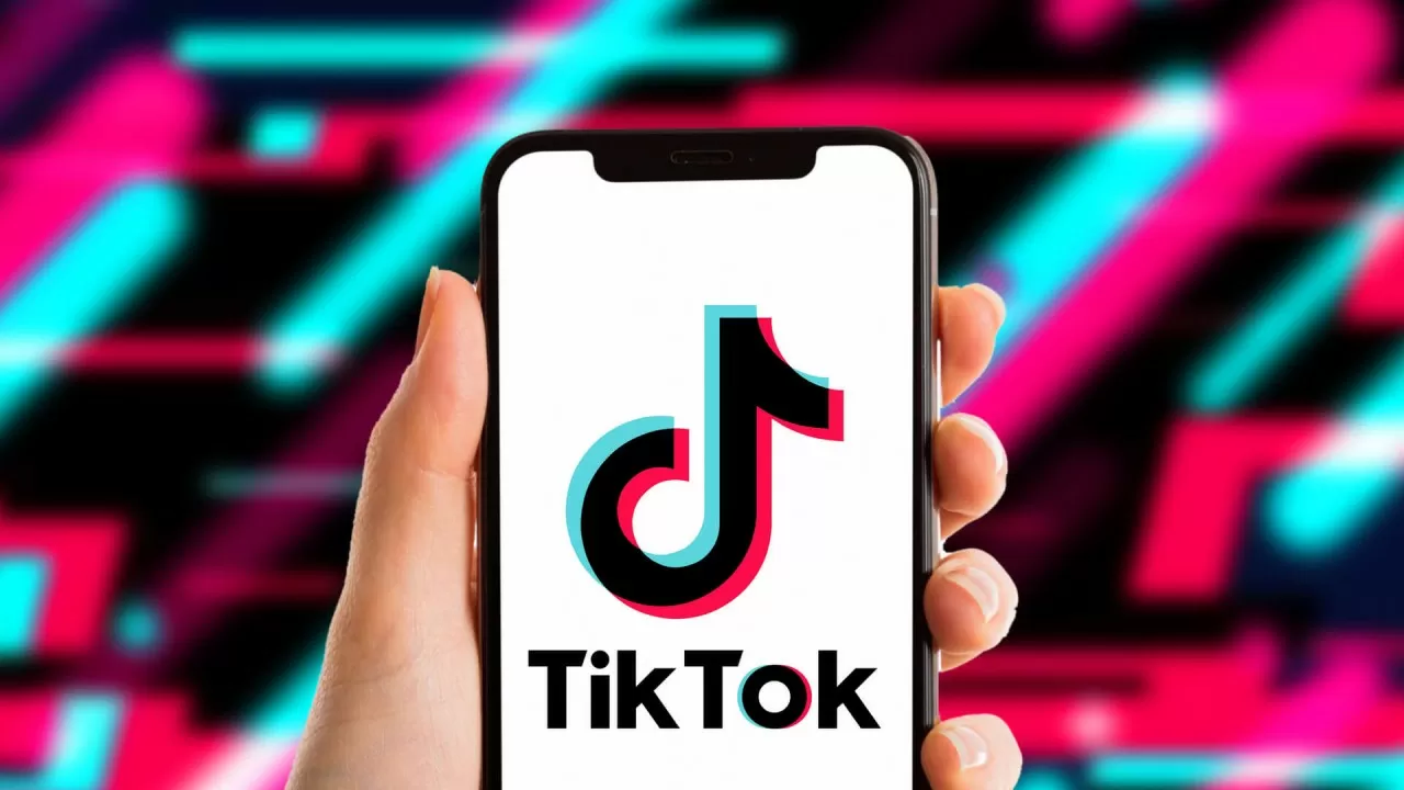 Трамп TikTok-қа тыйым салуды кейінге қалдырды