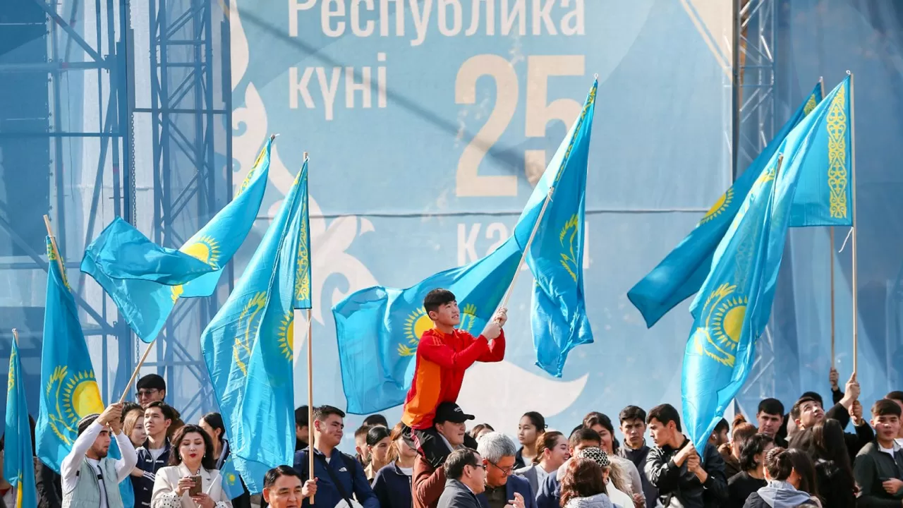 Как отметили День Республики в Алматы